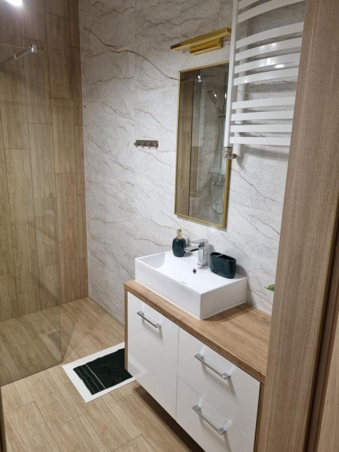 Apartament Sloneczny -Sciegiennego Kielce Exteriör bild