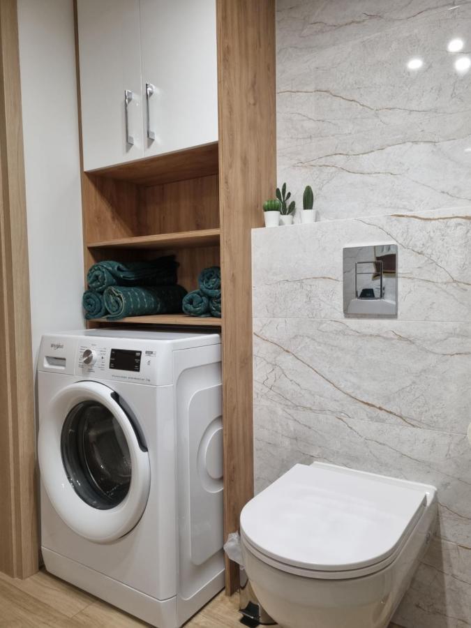 Apartament Sloneczny -Sciegiennego Kielce Exteriör bild
